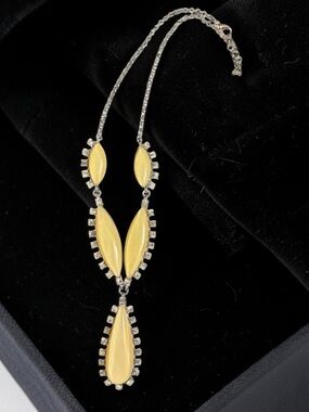 Elegant Pale Yellow Teardrop Pendant Necklace
